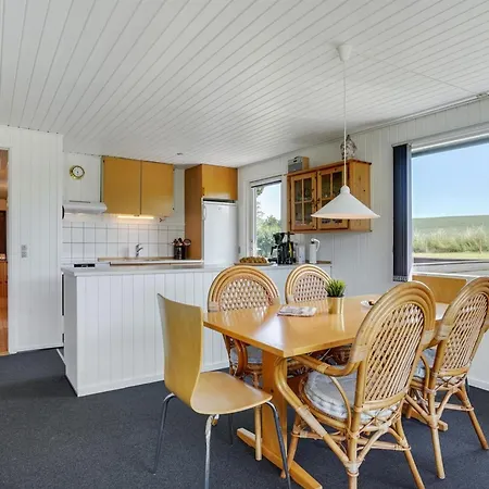 Hila - 900m From The Sea By Interhome